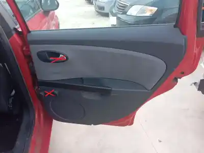 Peça sobressalente para automóvel em segunda mão Forra / Revestimento Da Porta Traseira Direita por SEAT LEON (1P1) Comfort Limited Referências OEM IAM   