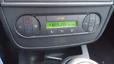 Peça sobressalente para automóvel em segunda mão comando de sofagem (chauffage / ar condicionado) por ford fiesta (cbk) ambiente referências oem iam 