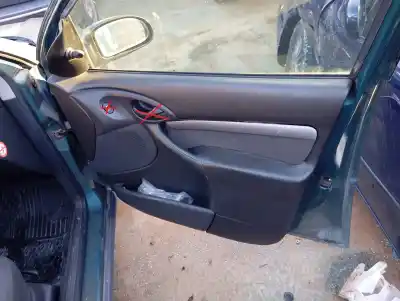 Pièce détachée automobile d'occasion GARNITURE DE PORTE AVANT DROITE pour FORD FOCUS BERLINA (CAK) Ambiente Références OEM IAM   