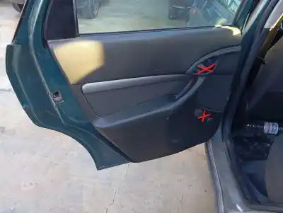 Pièce détachée automobile d'occasion GARNITURE DE PORTE ARRIERE GAUCHE pour FORD FOCUS BERLINA (CAK) Ambiente Références OEM IAM   