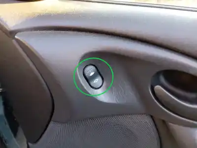 Pezzo di ricambio per auto di seconda mano interruttore alzacristalli anteriore destro per ford focus berlina (cak) ambiente riferimenti oem iam 