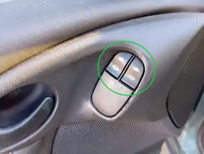 Pezzo di ricambio per auto di seconda mano interruttore alzacristalli anteriore sinistro per ford focus berlina (cak) ambiente riferimenti oem iam 
