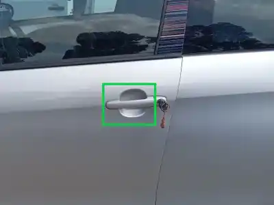 Pièce détachée automobile d'occasion POIGNÉE DE PORTE AVANT GAUCHE pour CITROEN C1 II (PA_, PS_) 1.2 VTI 82 Références OEM IAM   