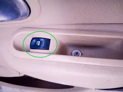 Second-hand car spare part rear right power window switch for renault modus confort dynamique oem iam references 