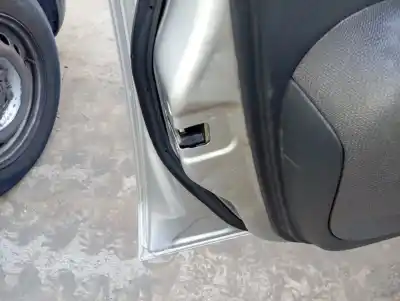 Peça sobressalente para automóvel em segunda mão fechadura da porta dianteira esquerda por nissan micra (k12e) acenta referências oem iam 