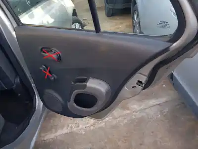 Peça sobressalente para automóvel em segunda mão forra / revestimento da porta traseira direita por nissan micra (k12e) acenta referências oem iam 
