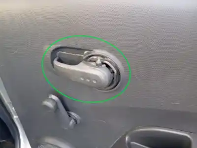 Peça sobressalente para automóvel em segunda mão puxador interior traseiro direito por nissan micra (k12e) acenta referências oem iam 
