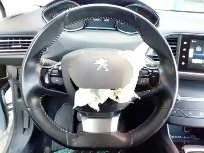 Recambio de automóvil de segunda mano de VOLANTE para PEUGEOT 308  referencias OEM IAM   