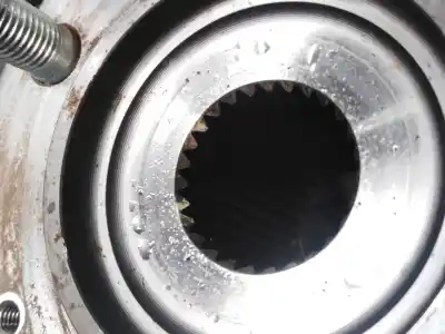 Second-hand car spare part front left knuckle for kia carens ( ) drive oem iam references  p1-b5-28 