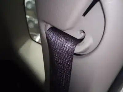 Peça sobressalente para automóvel em segunda mão cinto de segurança traseiro esquerdo por kia carens ( ) drive referências oem iam 