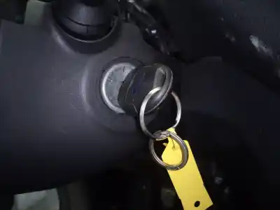 Tweedehands auto-onderdeel antidiefstal apparaat voor ford tourneo courier (c4a) ambiente oem iam-referenties 