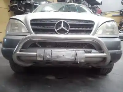 Pièce détachée automobile d'occasion le pare-choc avant pour mercedes-benz clase m (w163) 270 cdi (163.113) références oem iam   