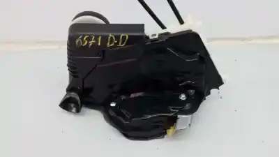 Peça sobressalente para automóvel em segunda mão fechadura da porta dianteira direita por toyota yaris city referências oem iam u3111130f3