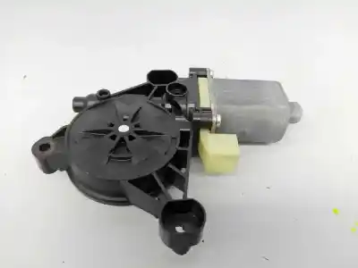 Pièce détachée automobile d'occasion Moteur Lève Vitre Avant Droit pour VOLKSWAGEN GOLF VII LIM. (5G1) Edition BlueMotion Références OEM IAM 5Q0959802B E1-B6-28-2 0130822716