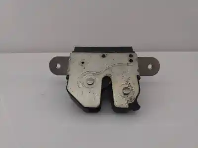 Second-hand car spare part trunk lock for lancia delta (181) platino oem iam references 55701971 Second-hand car spare part trunk lock for lancia delta (181) platino oem iam references 55701971