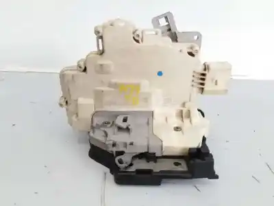 İkinci el araba yedek parçası  için AUDI Q7 (4L)  OEM IAM referansları 3C4839016C E1-B6-44-2 