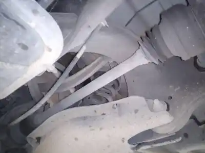 İkinci el araba yedek parçası  için MERCEDES CLASE C (W204) LIM.  OEM IAM referansları   