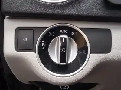 İkinci el araba yedek parçası  için MERCEDES CLASE C (W204) LIM.  OEM IAM referansları   