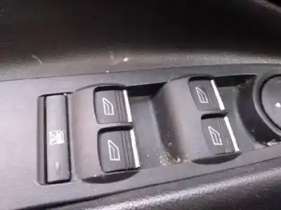 Pièce détachée automobile d'occasion Commande De Lève Vitre Avant Gauche pour FORD KUGA (CBS) Trend Références OEM IAM   