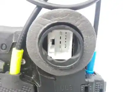 Peça sobressalente para automóvel em segunda mão fechadura da porta traseira esquerda por toyota auris advance referências oem iam  e2-b4-25-1 