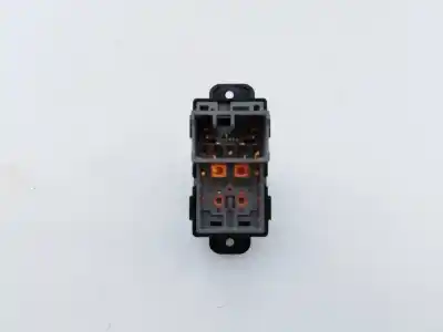 Peça sobressalente para automóvel em segunda mão botão / interruptor elevador vidro dianteiro direito por hyundai i20 trend referências oem iam   