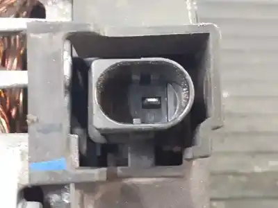 Peça sobressalente para automóvel em segunda mão alternador por hyundai i20 trend referências oem iam 373002a950 p3-b6-15-2 2617561