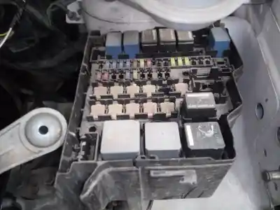 İkinci el araba yedek parçası RÖLE/SIGORTA KUTUSU için FORD TRANSIT COURIER  OEM IAM referansları   
