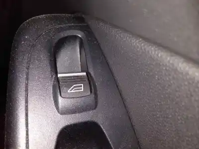 Pezzo di ricambio per auto di seconda mano Interruttore Alzacristalli Anteriore Destro per FORD FIESTA (CCN) Trend Riferimenti OEM IAM   