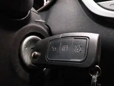 Peça sobressalente para automóvel em segunda mão canhão de ignição por ford fiesta (ccn) trend referências oem iam 