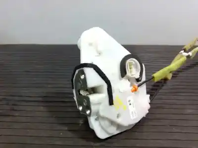 Second-hand car spare part left front door lock for mazda cx-5 style 2wd oem iam references 5g04c0030