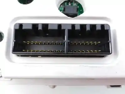 Автозапчастина б/у панель інструментів для ssangyong rodius xdi посилання на oem iam 8020021403 e3-a3-18-4 11001131130s