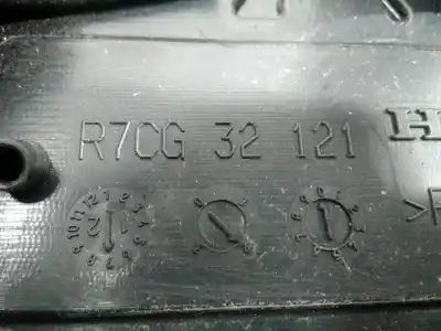 Автозапчастина б/у крішка двигуна для honda cr-v (re) luxury посилання на oem iam r7cg32121 p2-b3-7 