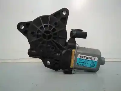 Recambio de automóvil de segunda mano de MOTOR ELEVALUNAS TRASERO IZQUIERDO para HYUNDAI TUCSON  referencias OEM IAM 83450D7000 E2-B5-18-1 