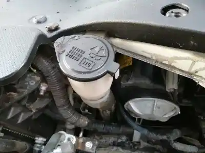 Peça sobressalente para automóvel em segunda mão depósito do limpa vidros por toyota land cruiser (j15) gx referências oem iam 