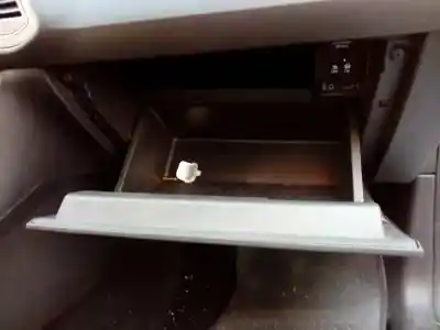 Second-hand car spare part glove compartment for seat leon (5f1) reference ecomotive oem iam references  e1-b6-23-3 