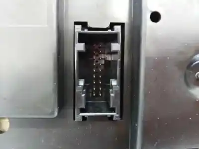 Pezzo di ricambio per auto di seconda mano pannello degli strumenti per bmw serie 1 berlina (e81/e87) 118d riferimenti oem iam 102495251 e3-a2-25-3 150141139