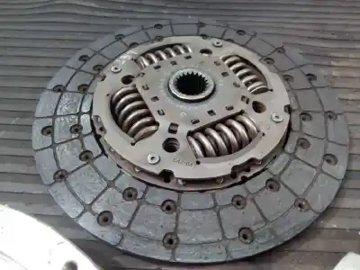 Second-hand car spare part clutch kit for toyota hilux (kun) 2.5 turbodiesel oem iam references 312100k360 p1-a5-8 312500k350