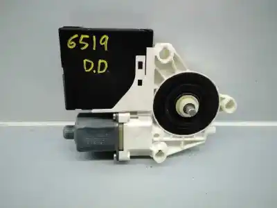 Pièce détachée automobile d'occasion Moteur Lève Vitre Avant Droit pour VOLKSWAGEN TIGUAN (5N2) Advance BlueMotion Références OEM IAM 3C0959792C E1-B6-30-2 5N0959702G