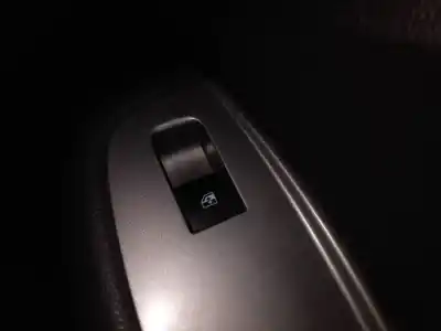 Pezzo di ricambio per auto di seconda mano interruttore alzacristalli anteriore destro per chevrolet orlando lt+ riferimenti oem iam 