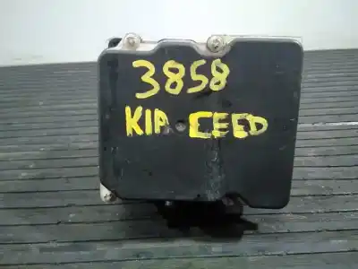 Pezzo di ricambio per auto di seconda mano abs per kia cee´d active riferimenti oem iam 0265950694 p3-a8-14-4 0265235330