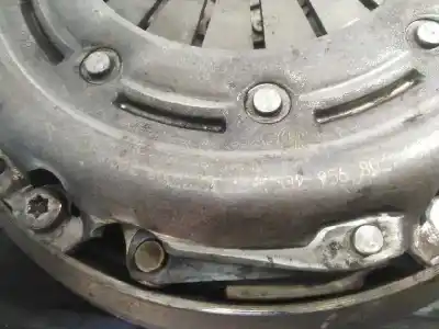Pezzo di ricambio per auto di seconda mano kit frizione per peugeot 308 confort riferimenti oem iam 9653295680 p1-a5-1 043082000137