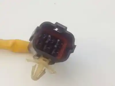 Second-hand car spare part rear left door lock for kia sorento i (jc) 2.5 crdi oem iam references 814103e010 e2-b5-10-2 041018