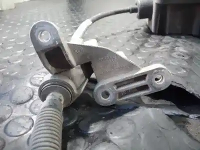Pezzo di ricambio per auto di seconda mano leva del cambio per audi a4 avant (8e) 2.5 tdi (120kw) riferimenti oem iam 8e1713111r307 p3-a3-14 