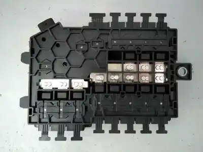 Pezzo di ricambio per auto di seconda mano SCATOLA RELÈ/FUSIBILI per MERCEDES CLASE C (W205) FAMILIAR  Riferimenti OEM IAM A2055402850 E3-A1-7-5 