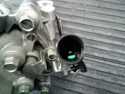 Автозапчастина б/у компресор кондиционера для mitsubishi outlander (gf0) motion 2wd посилання на oem iam 7813a871 p3-b2-5-2 t000094782