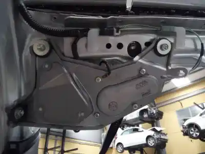 Pièce détachée automobile d'occasion moteur d'essuie-glace arriere pour toyota prius (nhw20) basis références oem iam 8513047010