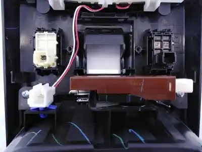 Pezzo di ricambio per auto di seconda mano console centrale per subaru outback (b15) comfort riferimenti oem iam  e2-a5-4-2 