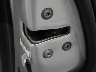 Pièce détachée automobile d'occasion serrure de porte arrière droite pour toyota prius (nhw20) basis références oem iam 