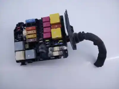 Peça sobressalente para automóvel em segunda mão caixa de fusíveis e relés por peugeot 3008 gt line referências oem iam 