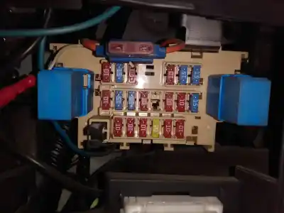 Pezzo di ricambio per auto di seconda mano scatola relè/fusibili per nissan qashqai (j10) acenta riferimenti oem iam   
